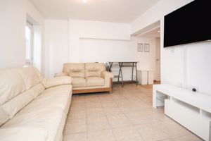 Photo 18- click for photo gallery